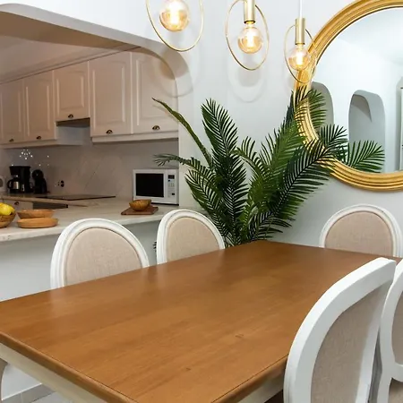 Apartment Golf House - Luxurious & Garden View & Golf & Tennis Court Albufeira